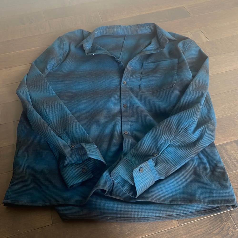 Lulu button up